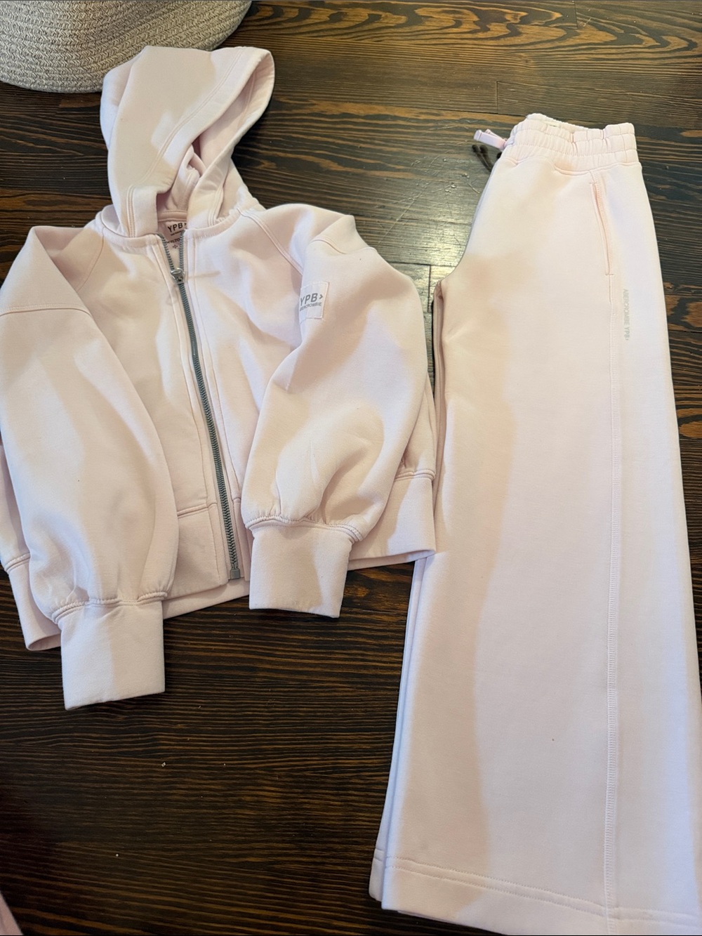abercrombie kids Light Pink Hooded Zip Sweatshirt and Joggers Set